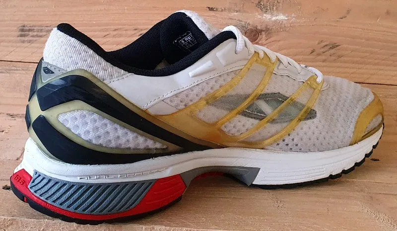 Umbro Elite Running Textile Trainers 886188-2M4 UK9.5/US10.5/E44 White/Red/Black